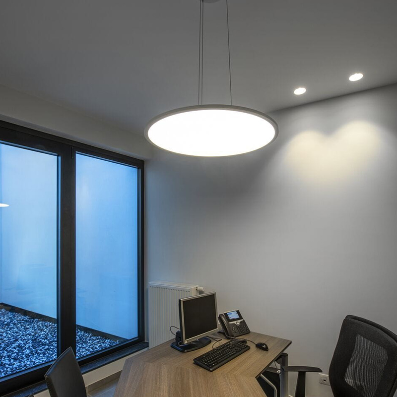 Slim round pendant light